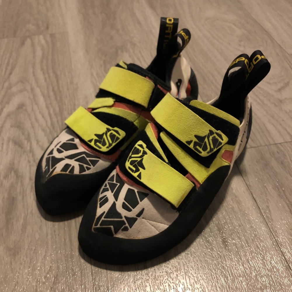 La sportiva otaki woman’s climbing shoe